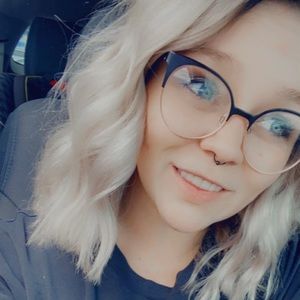 Meet your Posher, Lindsey